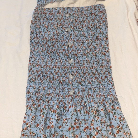 SOLD: Crop and skirt set - Picture 4 of 4